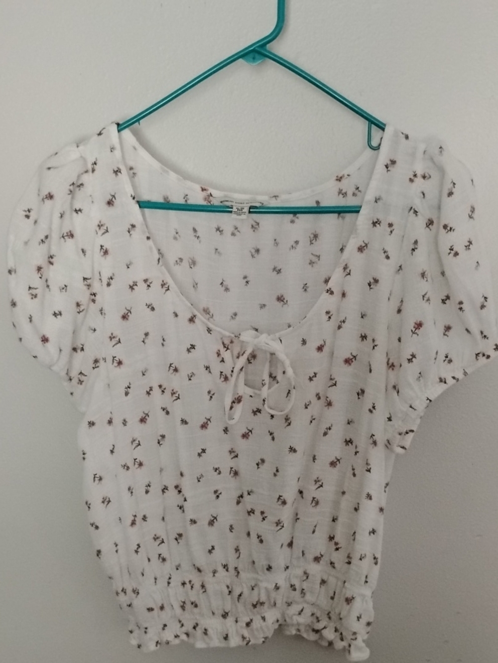 American Eagle Outfitters White Floral Tie-Front Blouse